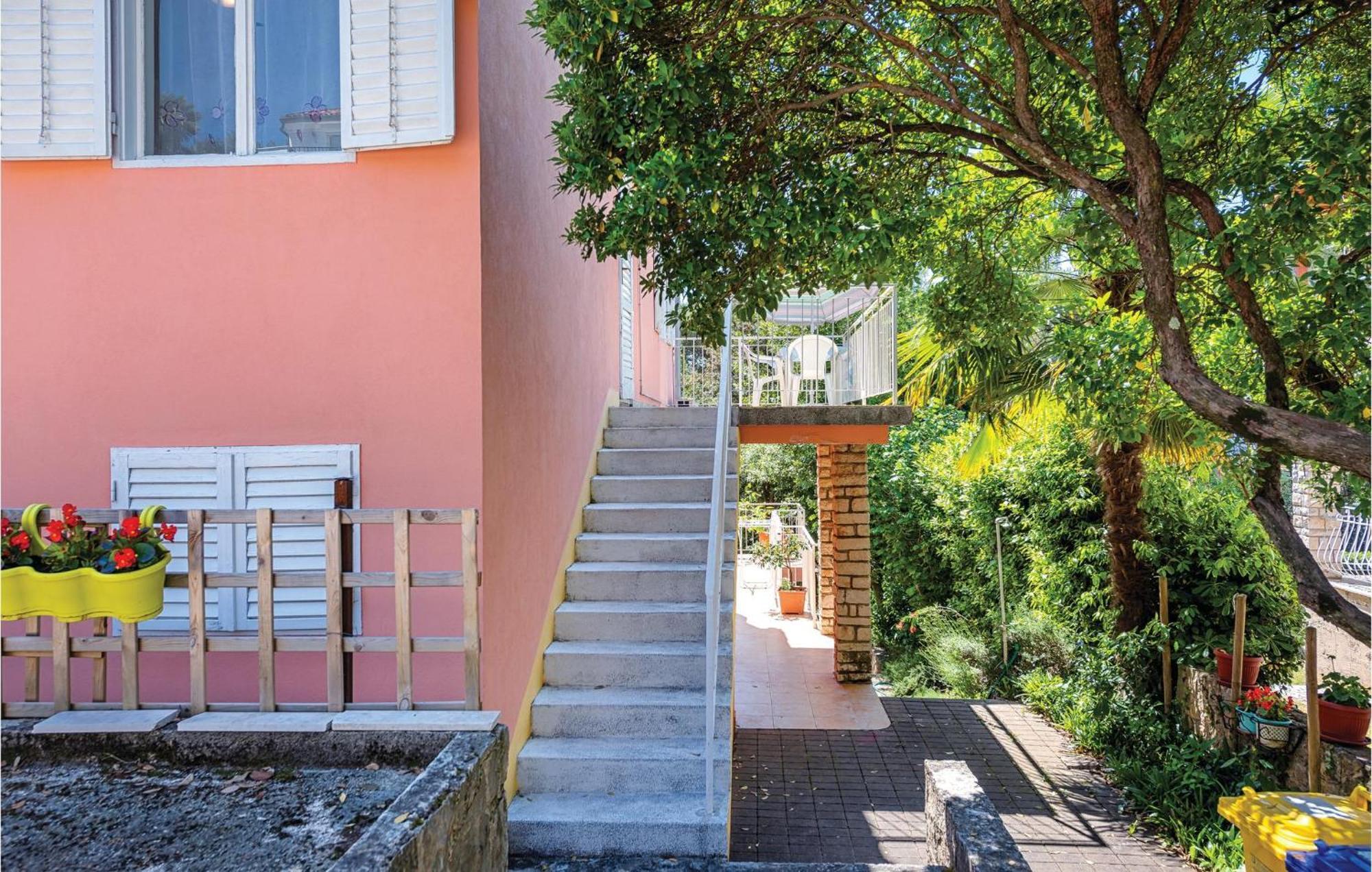 Amazing Apartment In Rovinj With Wifi Экстерьер фото